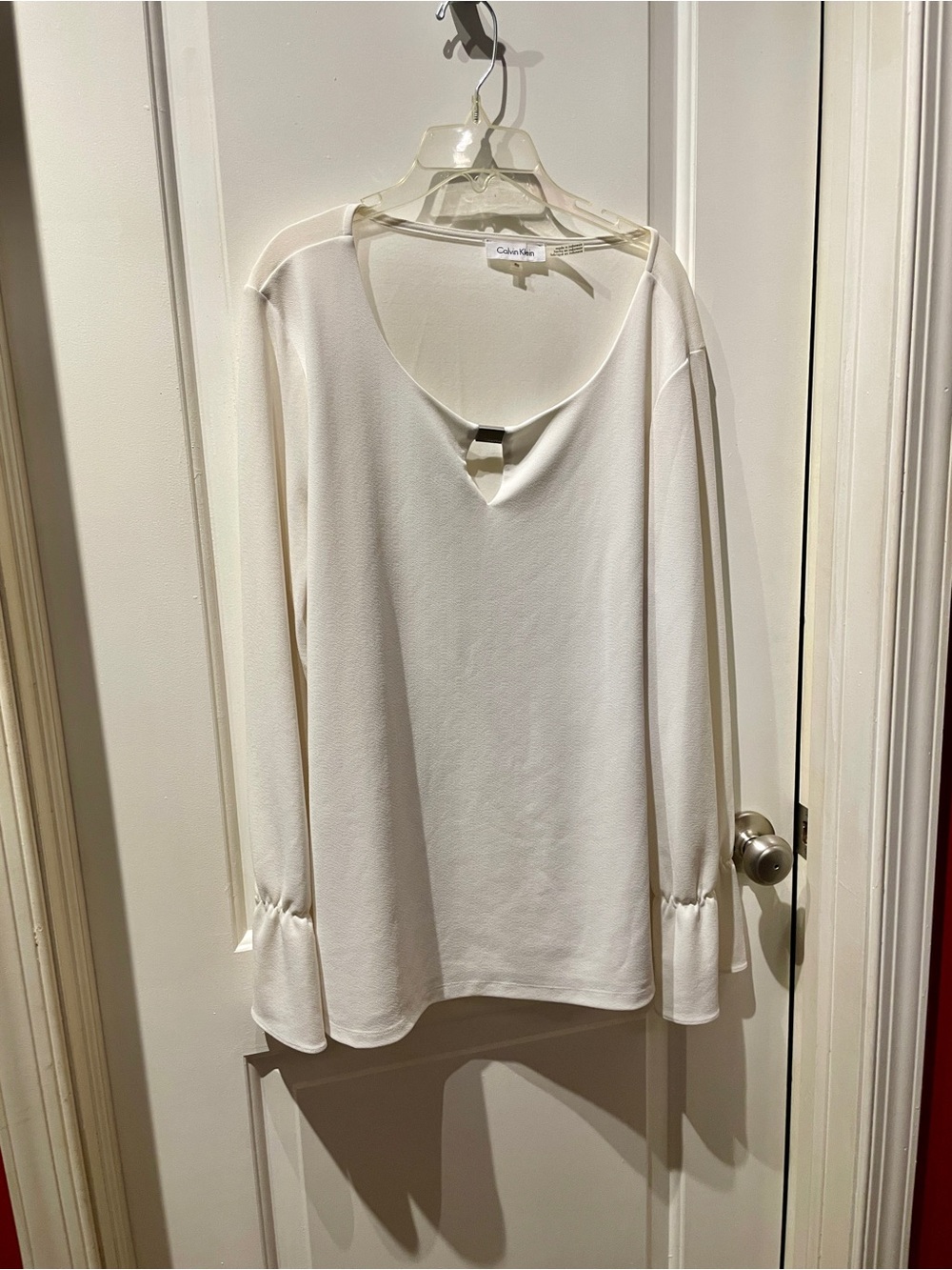 Calvin Klein White Long-Sleeve Keyhole V-Neck Blouse